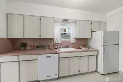 1555 High Avenue, Bremerton, WA 98337 - Photo 14