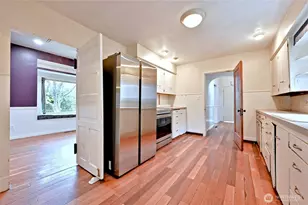 512 S 35th St, Tacoma, WA 98418 - Photo 12