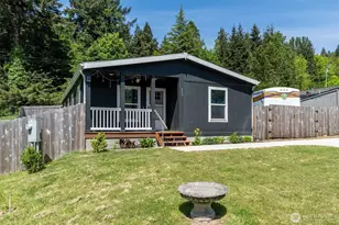 403 Rons Ct, Kelso, WA 98626 - Photo 2