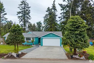 1974 Fiver Pl, Oak Harbor, WA 98277 - Photo 4