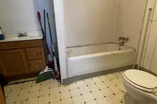 11222 10th Ave S, Tacoma, WA 98444 - Photo 6