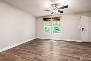 1376 Silver Lake Rd, Oak Harbor, WA 98277 - Photo 2