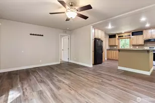 1376 Silver Lake Rd, Oak Harbor, WA 98277 - Photo 4