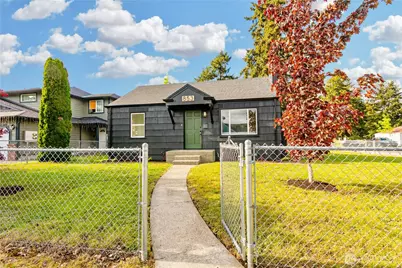 853 117th Street S, Tacoma, WA 98444 - Photo 2