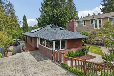 4208 SW Roxbury Street, Seattle, WA 98136 - Photo 2