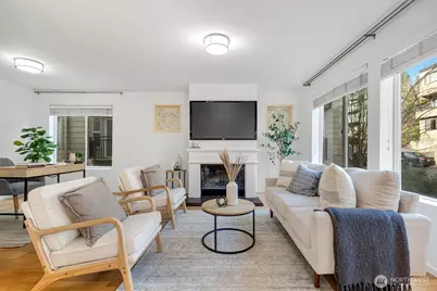 500 Aloha Street #211, Seattle, WA 98109 - Photo 2