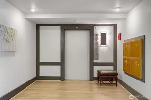 500 Aloha St, Seattle, WA 98109 - Photo 32