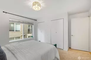 500 Aloha St, Seattle, WA 98109 - Photo 20