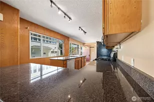 932 3rd St, Blaine, WA 98230 - Photo 6