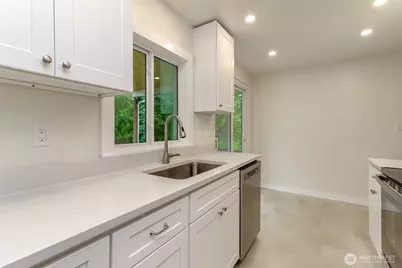 8316 Winona Street SW, Lakewood, WA 98498 - Photo 8