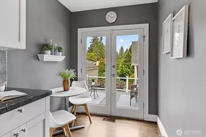 1020 NE 100th Street #1, Seattle, WA 98125 - Photo 14