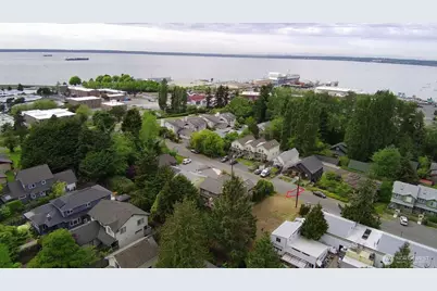 452 Donovan Avenue, Bellingham, WA 98225 - Photo 2