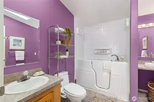508 Madrona Way NE, Bainbridge Island, WA 98110 - Photo 14