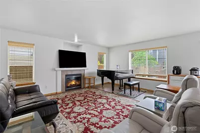 5208 NE 8th Court, Renton, WA 98059 - Photo 12