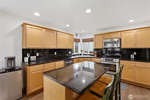 5208 NE 8th Ct, Renton, WA 98059 - Photo 10