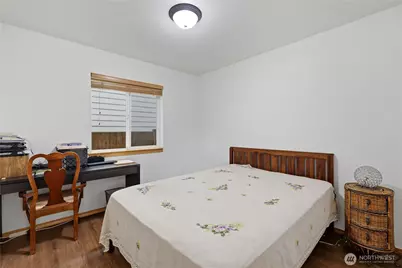5208 NE 8th Court, Renton, WA 98059 - Photo 14