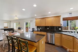 5208 NE 8th Ct, Renton, WA 98059 - Photo 8