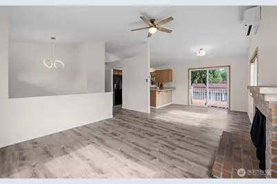 2233 NW Clinton Avenue, Poulsbo, WA 98370 - Photo 4