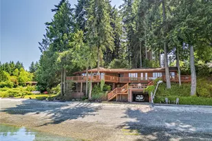1678 NE Jacobson Rd, Poulsbo, WA 98370 - Photo 2