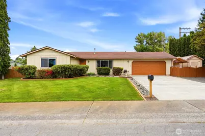 6627 95th Street NE, Marysville, WA 98270 - Photo 1