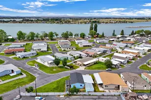 2240 W Broadway Ave, Moses Lake, WA 98837 - Photo 2