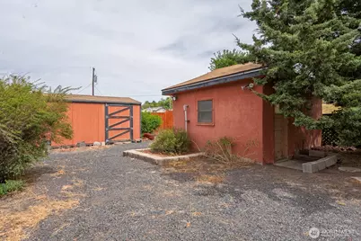 618 1st Avenue NE, Soap Lake, WA 98848 - Photo 8