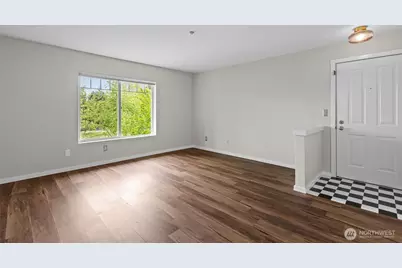 1931 23rd Place NE #202, Issaquah, WA 98029 - Photo 4