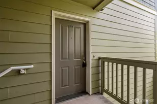 1931 23rd Pl NE, Issaquah, WA 98029 - Photo 2
