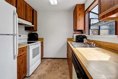 1206 Tule Lake Road S, Tacoma, WA 98444 - Photo 8
