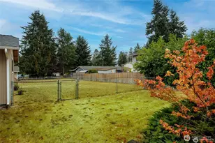 1206 Tule Lake Rd S, Tacoma, WA 98444 - Photo 6