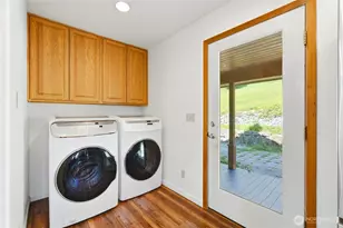 23667 Dalacey Ln, Mount Vernon, WA 98274 - Photo 16