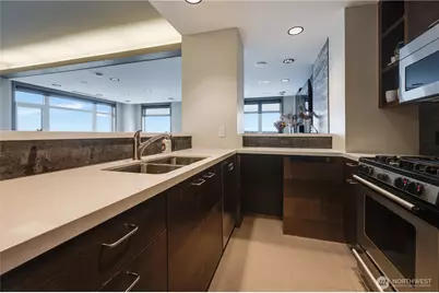 2607 Western Avenue #403, Seattle, WA 98121 - Photo 28