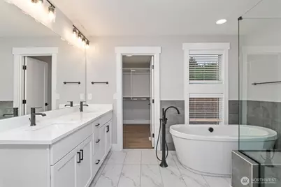 9513 38th Street E, Edgewood, WA 98371 - Photo 10