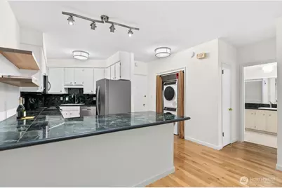 550 Elm Way #106, Edmonds, WA 98020 - Photo 10