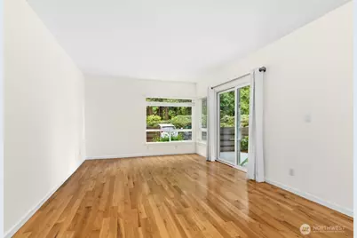 550 Elm Way #106, Edmonds, WA 98020 - Photo 12