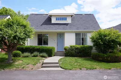 725 SE Creekside Drive, College Place, WA 99324 - Photo 1