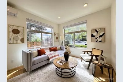 4114 Linden Avenue N #A, Seattle, WA 98103 - Photo 4