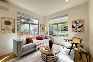 4114 Linden Ave N, Seattle, WA 98103 - Photo 4