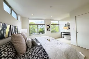 4114 Linden Ave N, Seattle, WA 98103 - Photo 18