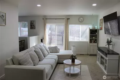 18817 SE 271st Place, Covington, WA 98042 - Photo 2