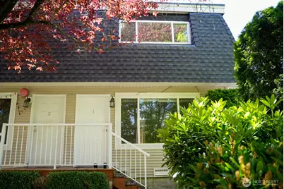 19712 50 Avenue W #1, Lynnwood, WA 98036 - Photo 2