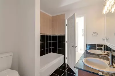 19712 50 Avenue W #1, Lynnwood, WA 98036 - Photo 14