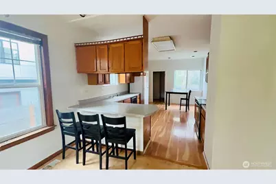 527 S Sullivan Street, Seattle, WA 98108 - Photo 2
