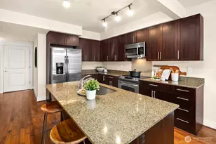699 John St, Seattle, WA 98109 - Photo 6