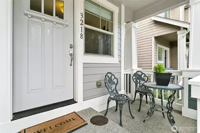 3218 15th Way SE, Olympia, WA 98501 - Photo 2
