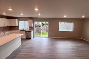8325 39th Street NE, Marysville, WA 98270 - Photo 6