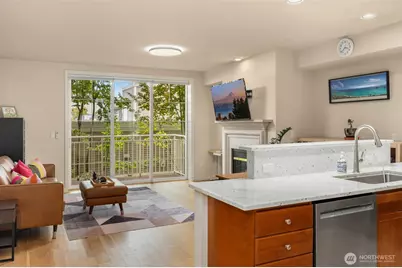 11004 NE 11th Street #404, Bellevue, WA 98004 - Photo 4