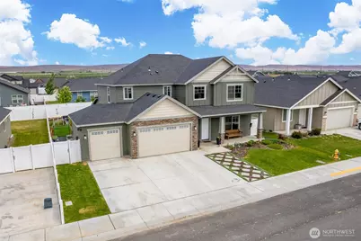 721 J Street NE, Quincy, WA 98848 - Photo 2