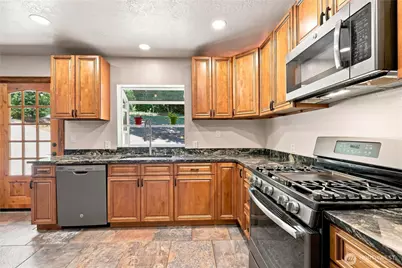 4655 NE Thunder Lane, Poulsbo, WA 98370 - Photo 10