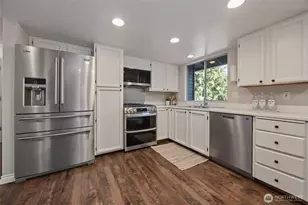 23707 Meridian Pl W, Bothell, WA 98021 - Photo 12